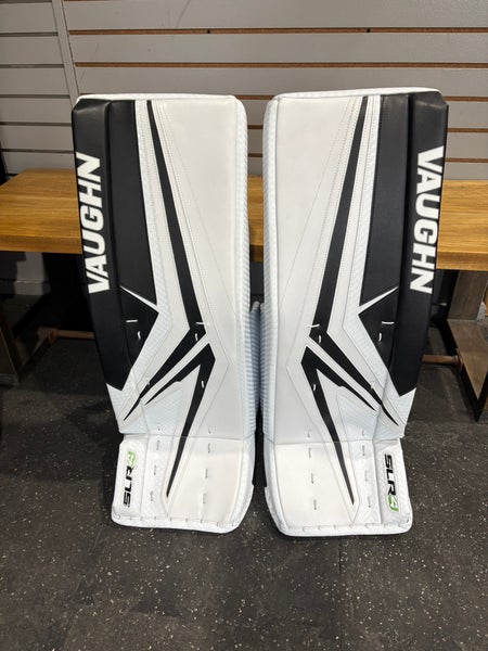 32" 2024 Vaughn SLR4 Pro Goalie Leg Pads (New)