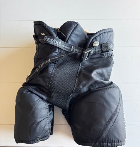 Youth Medium Reebok Hockey Pants (Used)