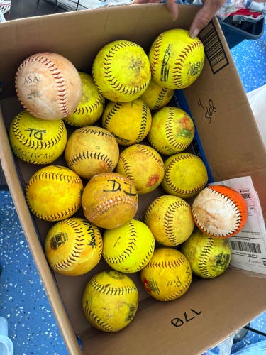 Softball balls used lot of 20