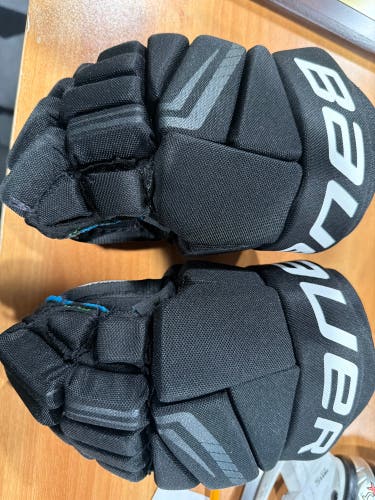 Bauer Bauer X Gloves 10" (Used)