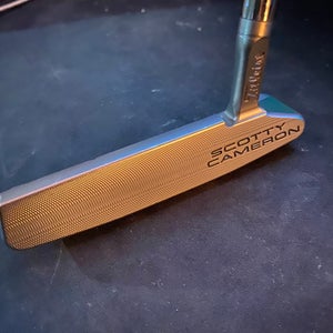Scotty Cameron Special Select Newport 2.5 Blade Right Handed Putter 34" (Used)