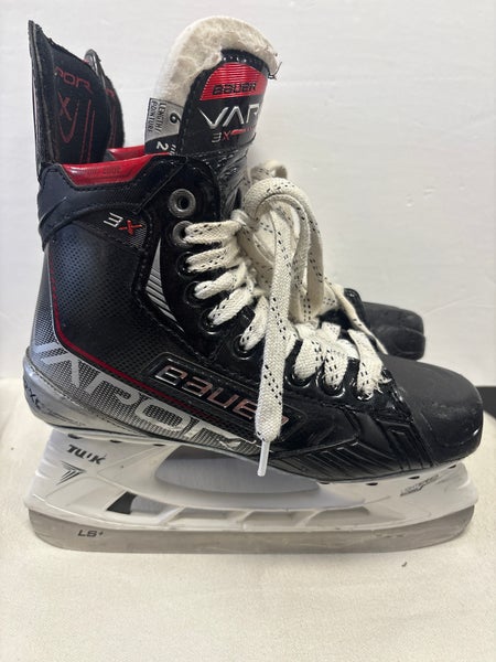 Bauer Vapor 3X Hockey Skates Regular Width Size 6 (Used)