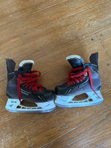 2012 Bauer Supreme One.6 Hockey Skates Regular Width Size 3 (Used)