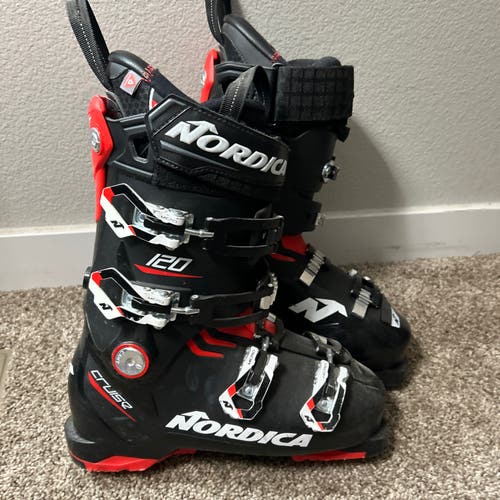 Nordica Cruise 120 Ski Boots Mondo 25.5 / Men’s  7 / 295mm