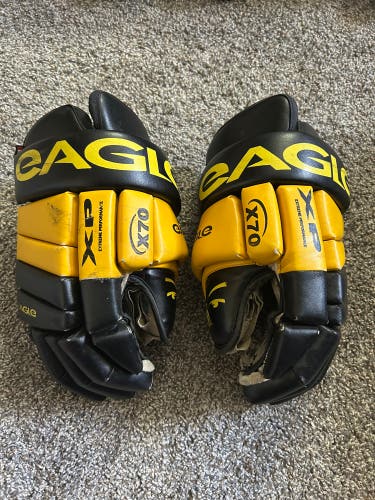 Eagle X70 Gloves 14" Pro Stock (Used)