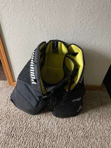 Senior XL 2019 Warrior Ritual X2 Hockey Black Goalie Pants (Used)