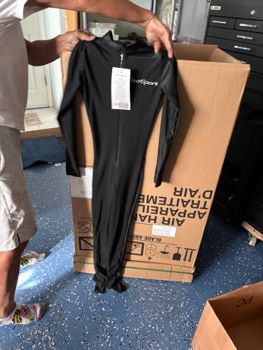 Women's Fullsuit XS Wetsuit (New)
