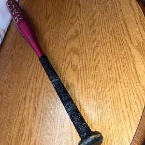 Miken Halo Light girls fastpitch softball bat