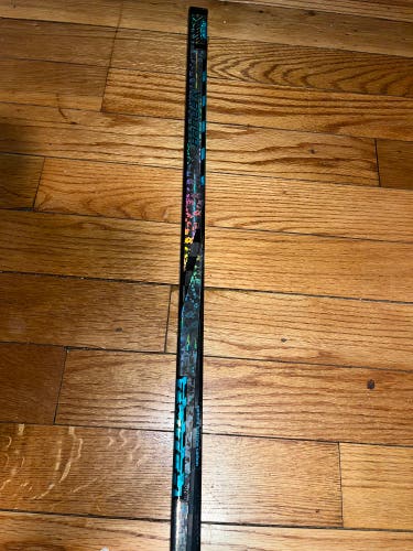 Senior Bauer Twitch Left Hand Hockey Stick P92 (New)