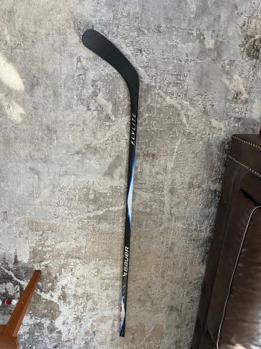 Senior Bauer Vapor FlyLite Left Hand Hockey Stick P92 (Used)