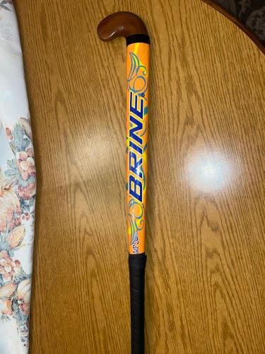 Brine WF20 field hockey stick