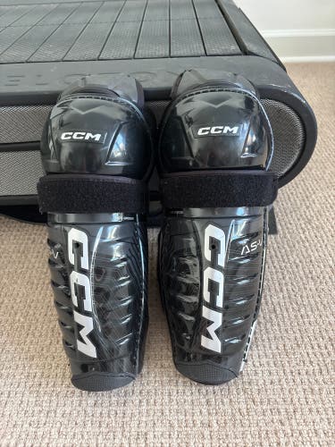Junior CCM 12" Shin Pads (New)