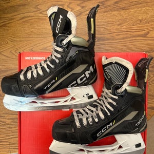 2022 CCM AS-V Hockey Skates Regular Width 8 (Used)
