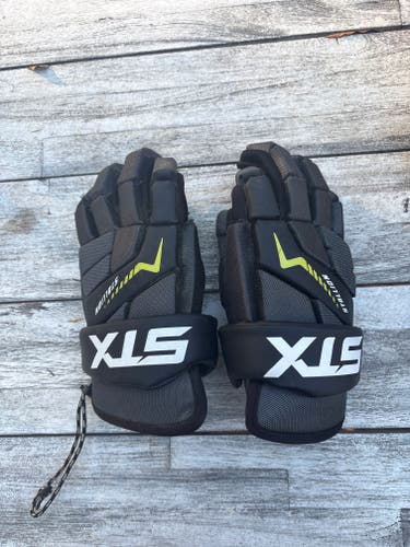 STX Stallion 200 Lacrosse Gloves Large (Used)