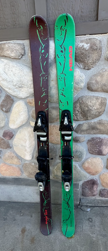Head Mojo Two Twin Tip Kids Skis - 144 cm Used