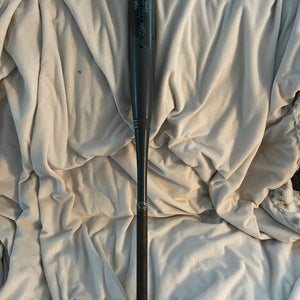 2018 Easton Ghost Composite Bat (-11) 19 oz 30" (Used)