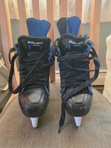 Bauer Nexus N2700 Hockey Skates 7 (Used)