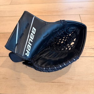 2024 Bauer GSX Junior Goalie Glove (Used) - Regular - Good Condition
