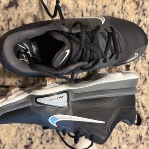 Black Men's Size M 10.0 (W 11.0) Adult Nike Force zoom trout 9 pro Low Top Metal (New)