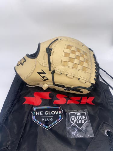 SSK Z9 Maestro 11.75 Infield Baseball Glove New with Glove Bag,keychains and stickers
