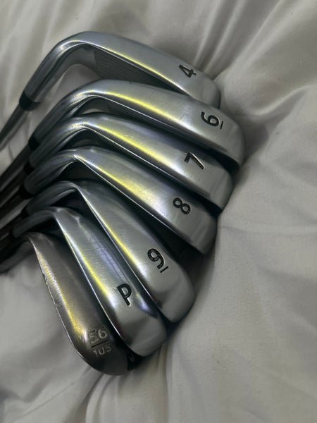 Takomo 101’s Right Handed Iron Set Regular Flex
SteelShaft(Slightly Used)*Callaway Jaws Raw Included