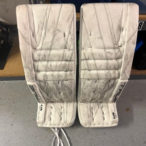 34" True Catalyst 9X3 Goalie Leg Pads (Used)