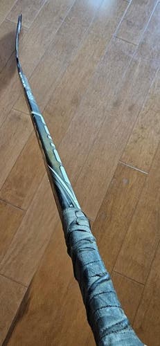 Senior Bauer Vapor X:4.0 Left Hand Hockey Stick PM9 (Used)