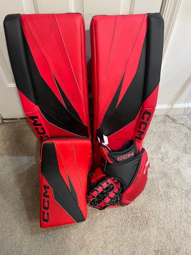 30" 2024 CCM Axis F9 Regular Goalie Full Set (Used)