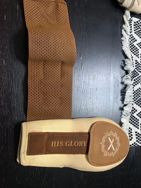 His Glory Bible Sliding Mitt (Used)