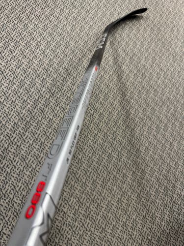 Junior CCM Jetspeed FT880 Left Hand Hockey Stick P28 (New) 50 flex