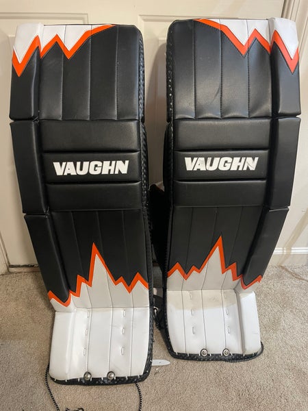 36" 2019 Vaughn Goalie Leg Pads (Used)