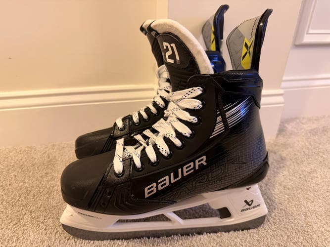 Bauer Vapor Hyperlite 2 Hockey Skates Extra Wide Width 8 (Used)