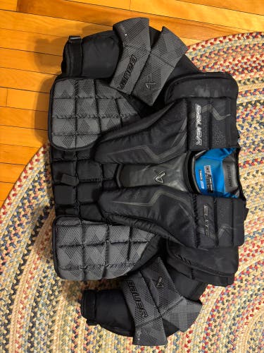 Large 2023 Bauer Elite Goalie Chest Protector (Used)