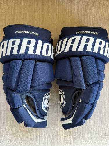 Pittsburgh Penguins Winter Classic Warrior Franchise Gloves 14" Pro Stock (Used)