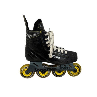 Used CCM SUPER TACK 9350 R Junior Hockey Skate Junior 03 11406-S000107041
