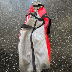 Used Under Armour UA BASEBALL BAG BB/SB Player Carry Bag Red 11849-S000032671