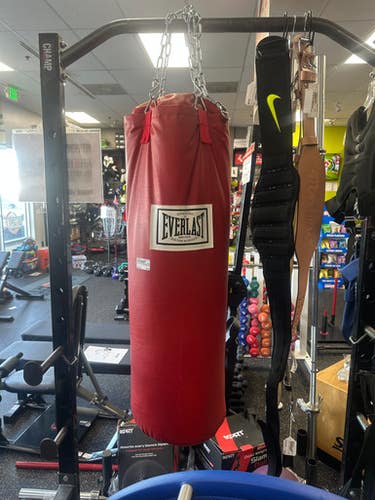 Used Everlast HEAVY PUNCHING BAG Boxing Heavy Bag Red 40 lb 11849-S000032912