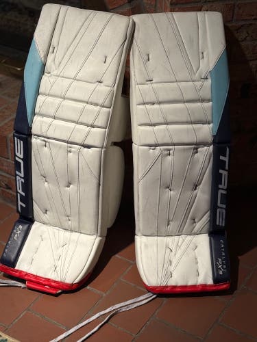 35" 2023 True Catalyst PX3 Goalie Leg Pads Pro Stock (Used)