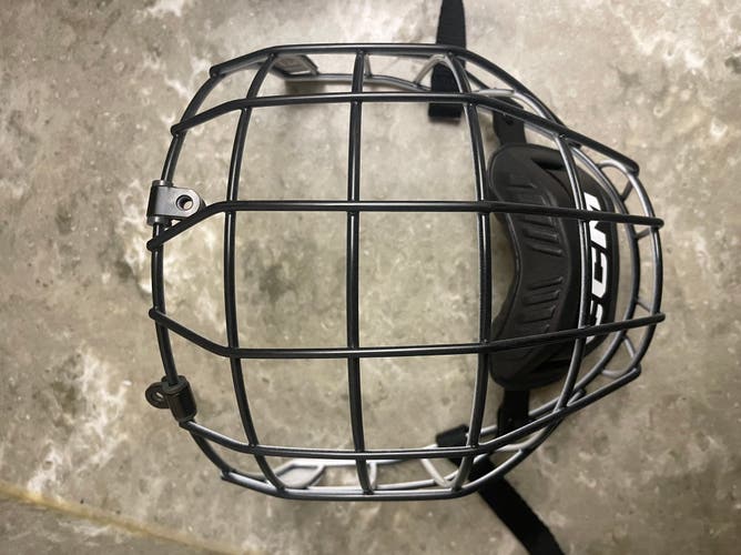 Medium CCM FM580 Full Cage (New)