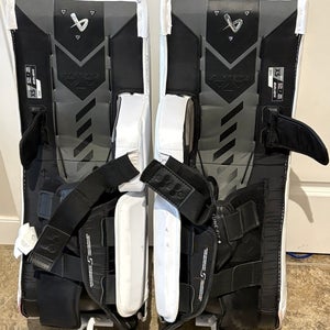 XS 2025 Bauer Supreme Shadow Goalie Leg Pads (Used)