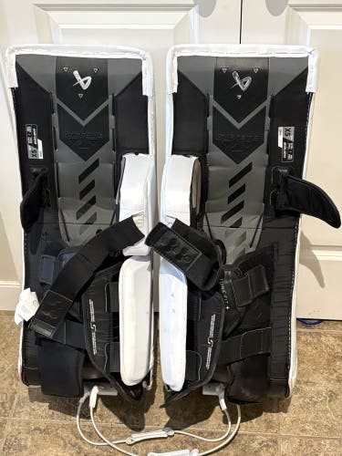XS 2025 Bauer Supreme Shadow Goalie Leg Pads (Used)