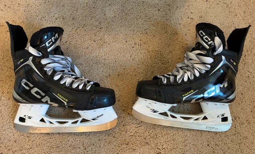 2024 CCM Tacks XF 90 Hockey Skates Regular Width 8 (Used)
