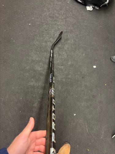 Senior Bauer Proto-R Right Handed Hockey Stick P28 (Used)
