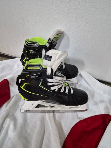 Bauer GSX Hockey Goalie Skates Size 5.5 (Used)