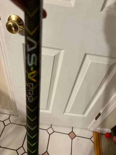 Senior CCM Super Tacks AS-V Pro Right Handed Hockey Stick P28 (Used)