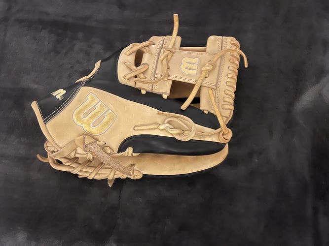 Wilson A2000 1786 RH Infield Baseball Glove 11.5" (Used)