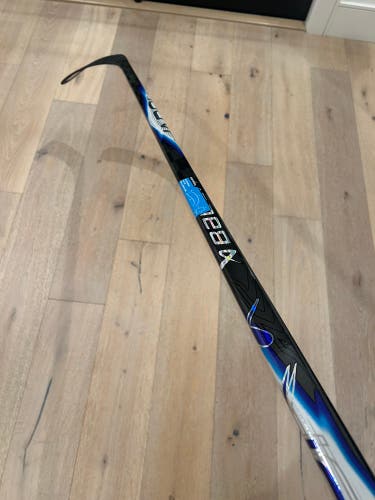Senior Bauer Right Handed Hockey Stick P92 (New)