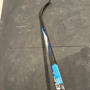 Senior Bauer Vapor FlyLite Hockey Stick (New) Left, P92, 70 Flex