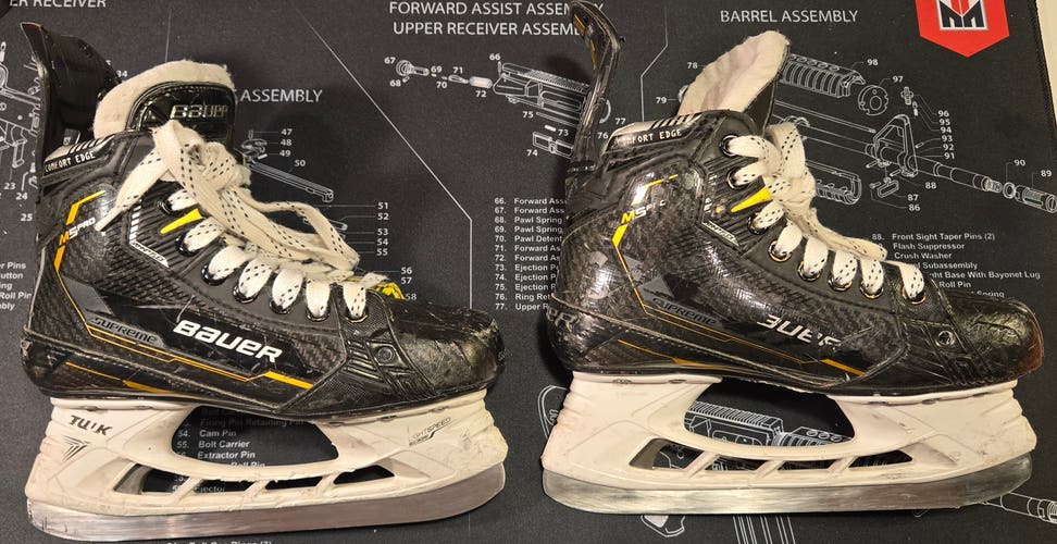 Bauer Supreme M5 Pro Hockey Skates 3.5 D Regular Width (Used)