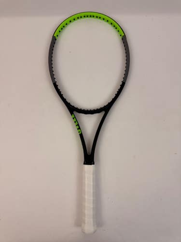 Wilson Blade 98 16x19 V7, 4 3/8 Very Good Condition